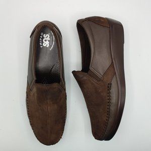 SAS womens 9.5M Dream Turf Coffee Brown Suede Leather Slip On Loafers